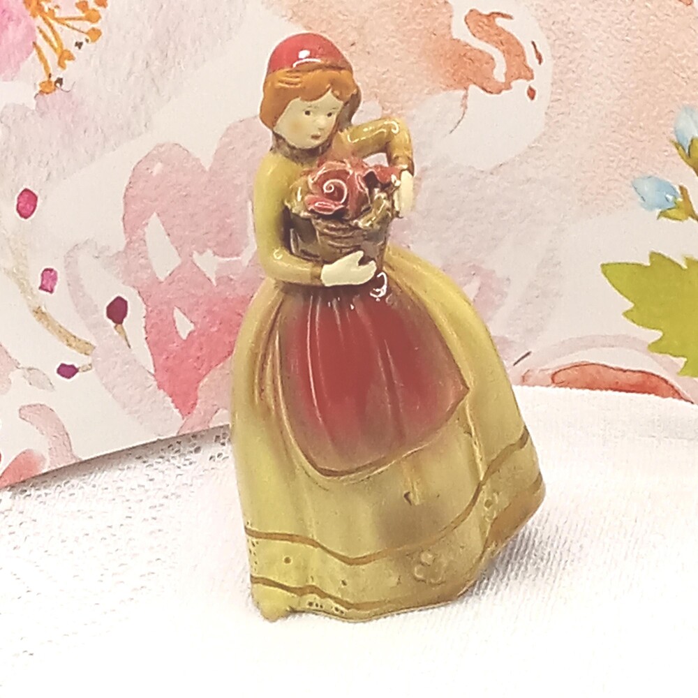 Ceramic Country Lady FIGURINE Holding Basket of Flowers 7 in Vtg Japan Brown